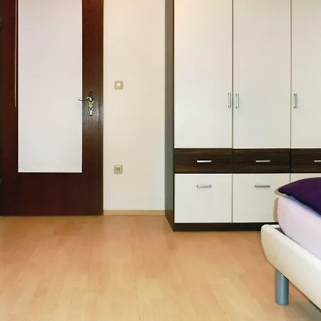 2 Bedroom In Apartment *